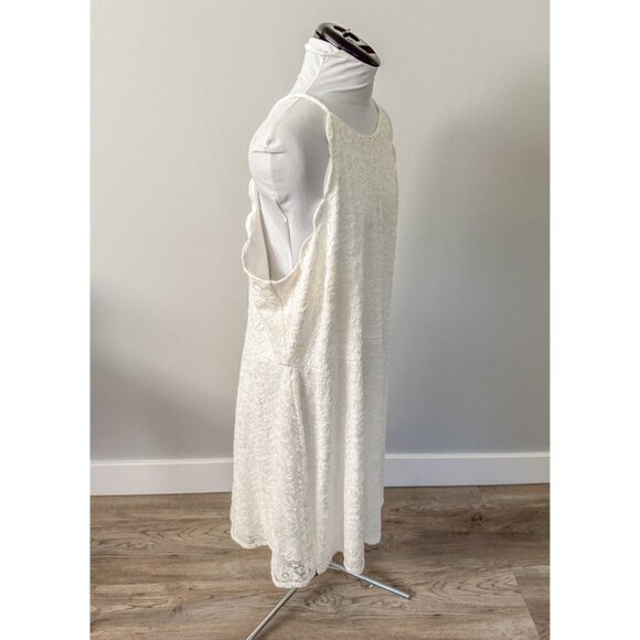 Fortune + Ivy White Lace Dress - Picture 4 of 8